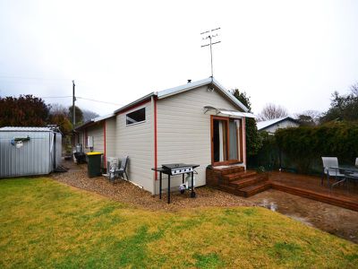 41 Freeburgh Avenue , Mount Beauty