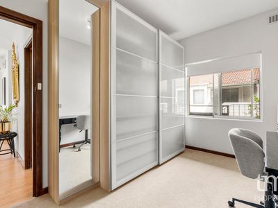4 / 42 Broadway, Crawley