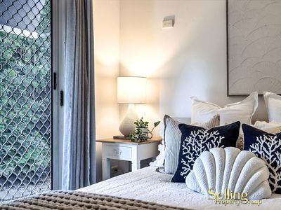 16B Oak Avenue , Surfers Paradise
