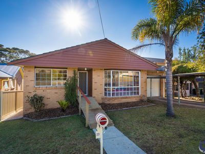 23 Lakeside Drive, Kianga