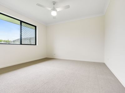 1 / 38 Balstrup Rd North, Kallangur