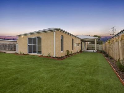 15 Gray Street, Rye