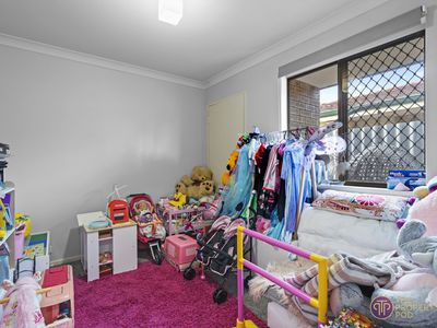 21 Fountain Way, Huntingdale