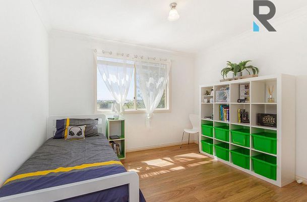 11 Peregrine road, Oaklands Junction