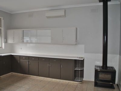 12 English Drive, Millicent