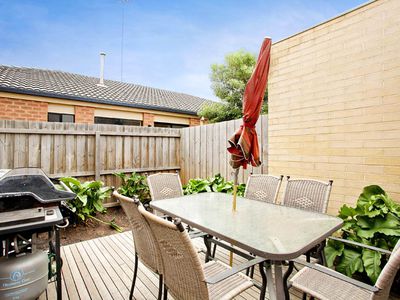 2/13 Fogarty Avenue, Highton