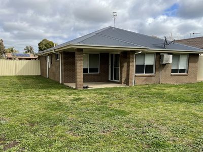 51 Watson Road, Griffith