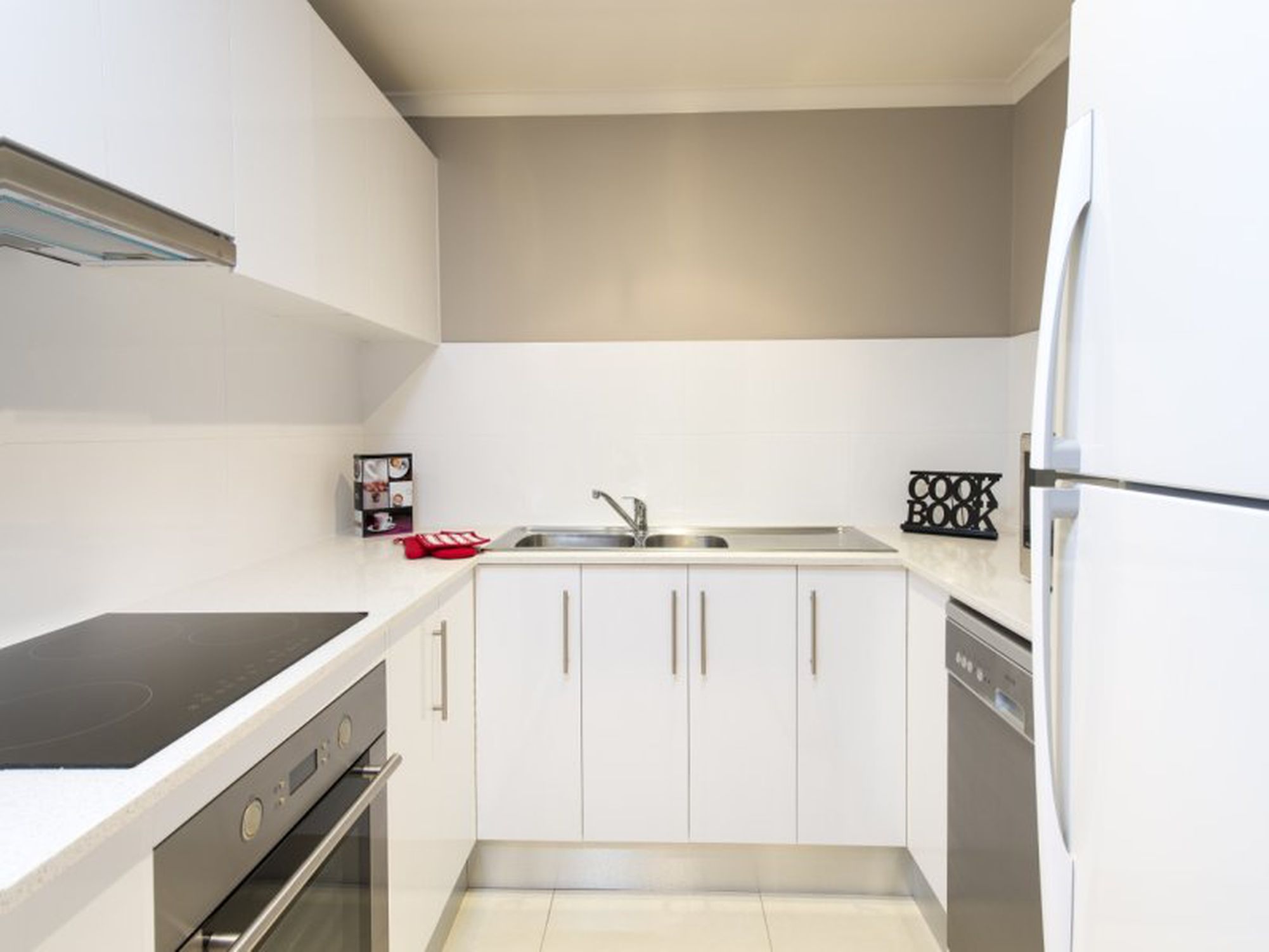 36 / 65 King William Street, Adelaide