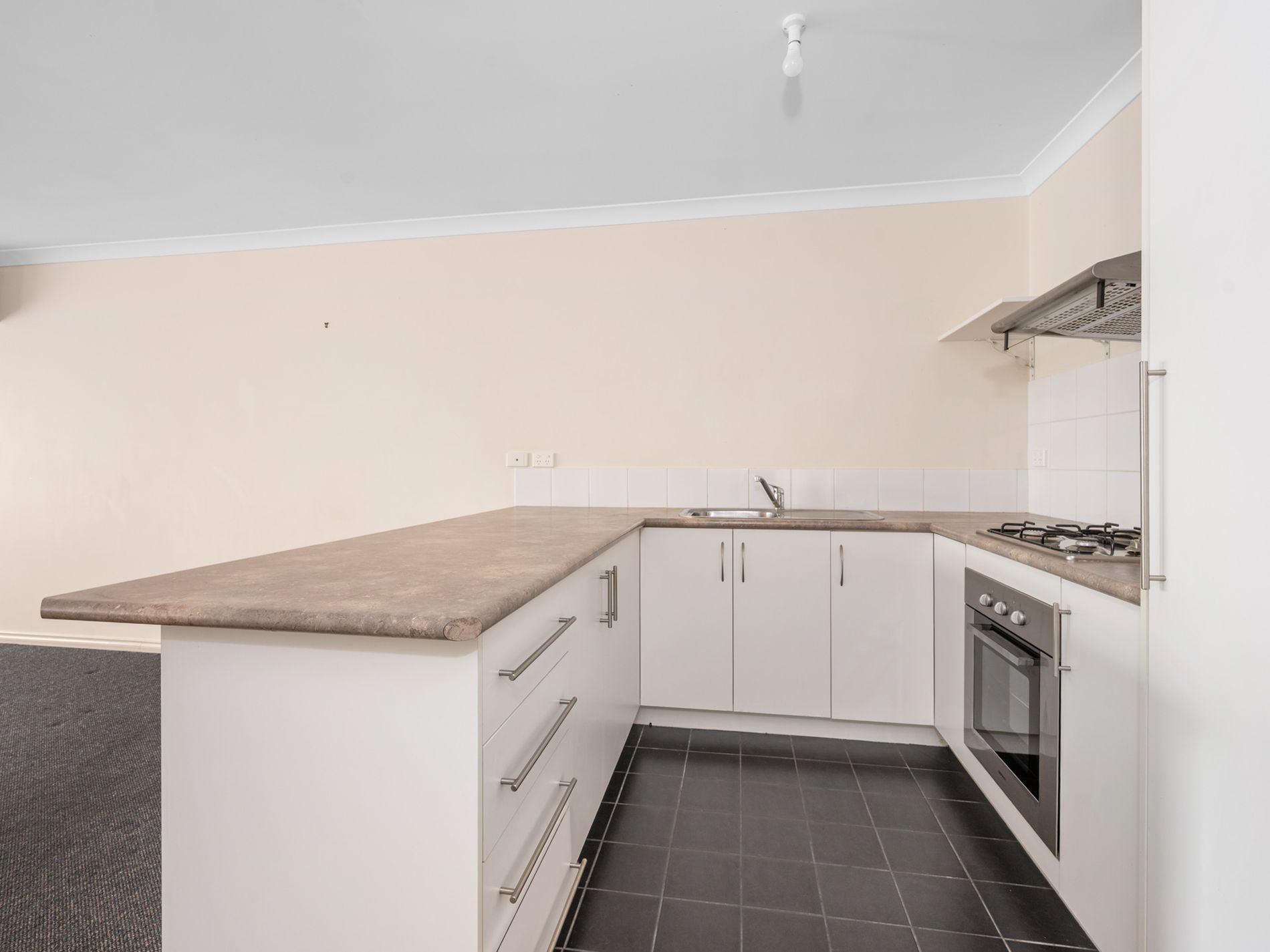 1 / 406 Hay Street, Somerville