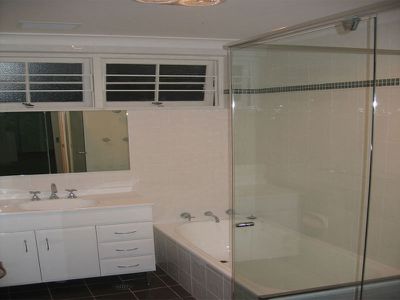 7 / 2A Shirley Road, Roseville