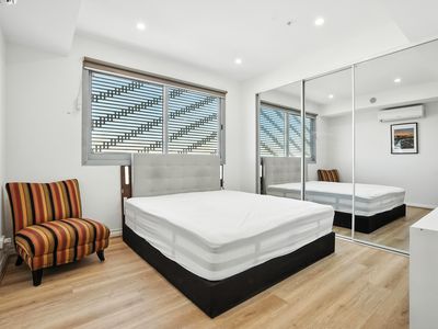 1502 / 5 Second Avenue, Blacktown