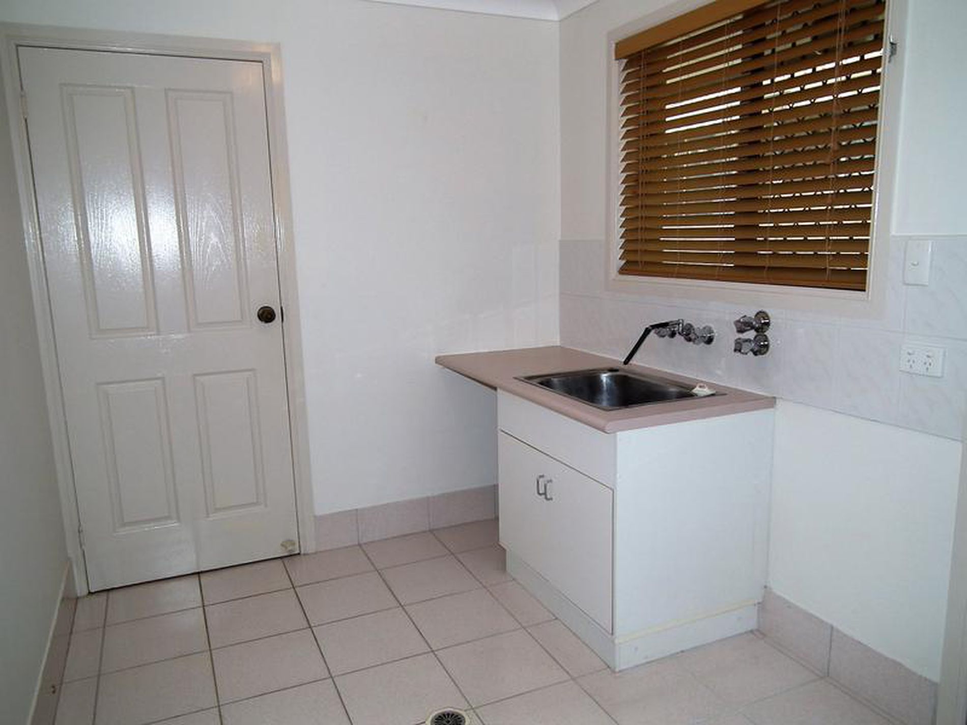 10 Kingston Drive, Banora Point