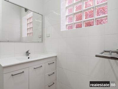 11  /  49-53 Bronte Street, East Perth