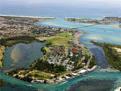 2 / 10 Baird Street, Tuncurry