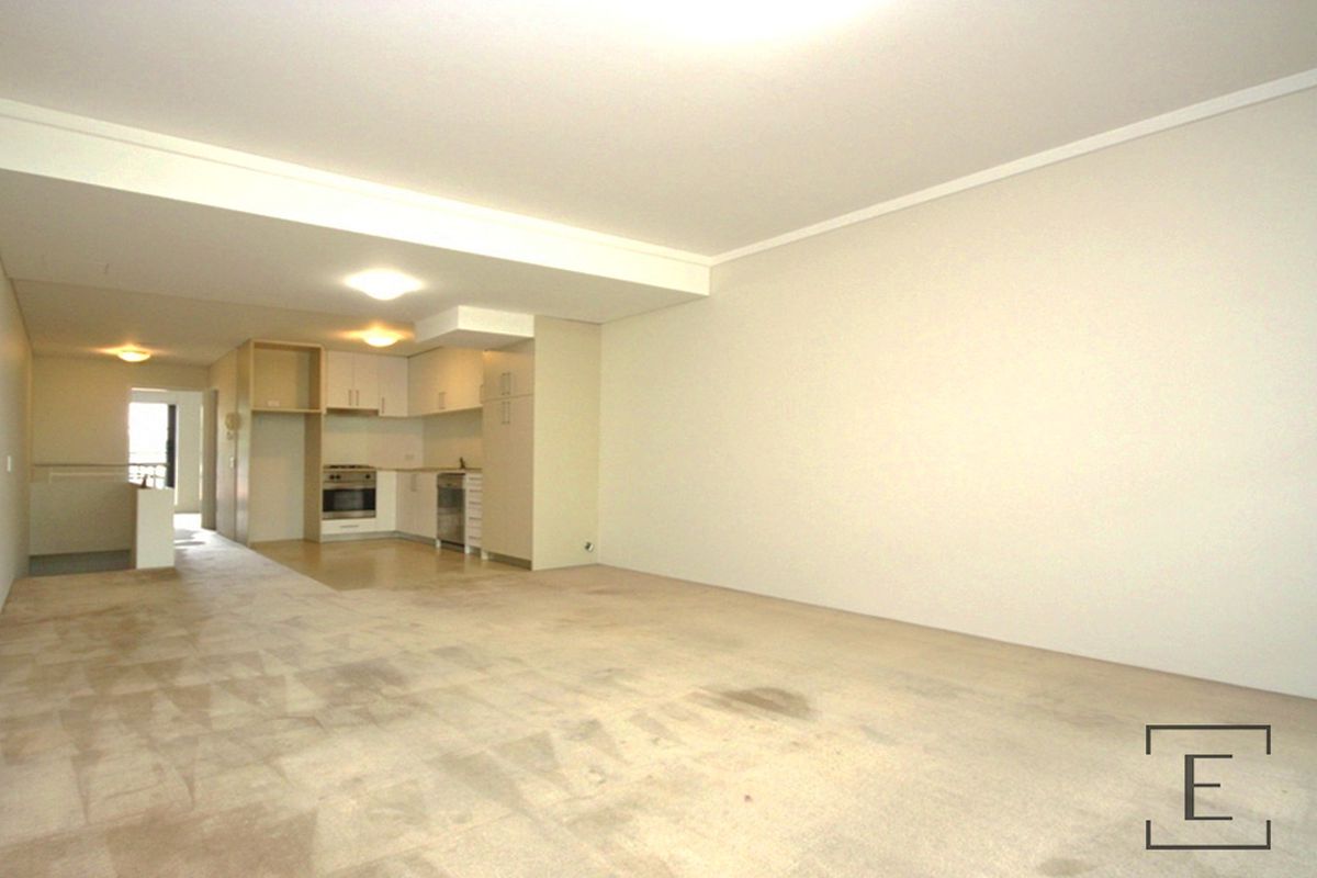 315E / 138 Carillon Avenue, Newtown