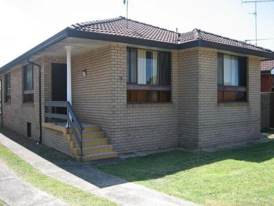 2 / 18 Shellharbour Road, Warilla
