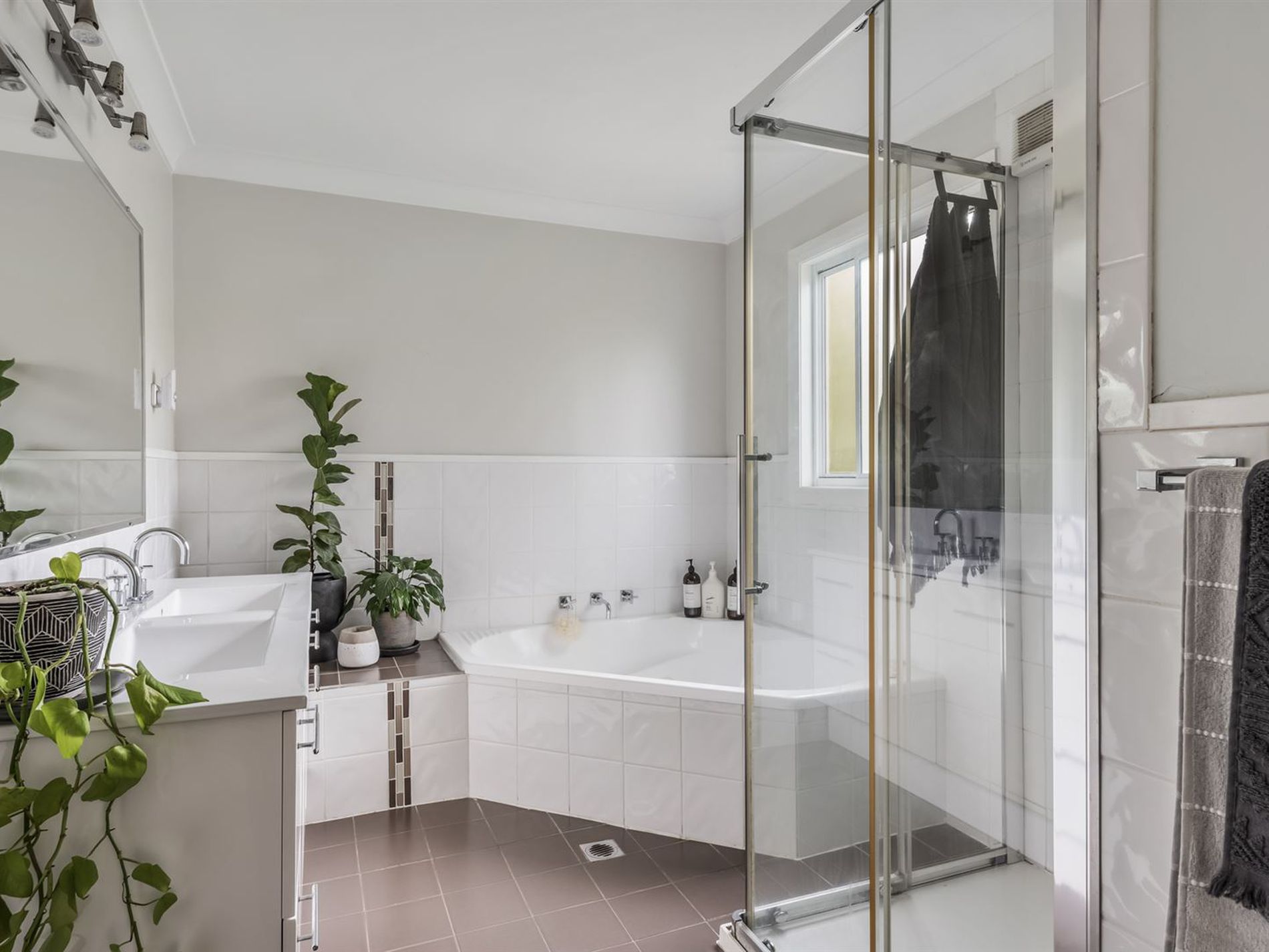 41 Treetops Crescent, Mollymook