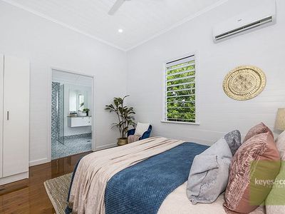 14 Echlin Street, West End