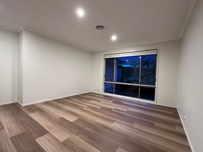 13 Feehan Crescent, Narre Warren South
