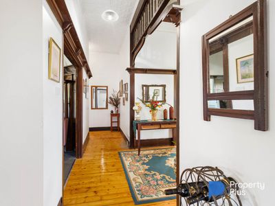 11 Peel Street, Charlton