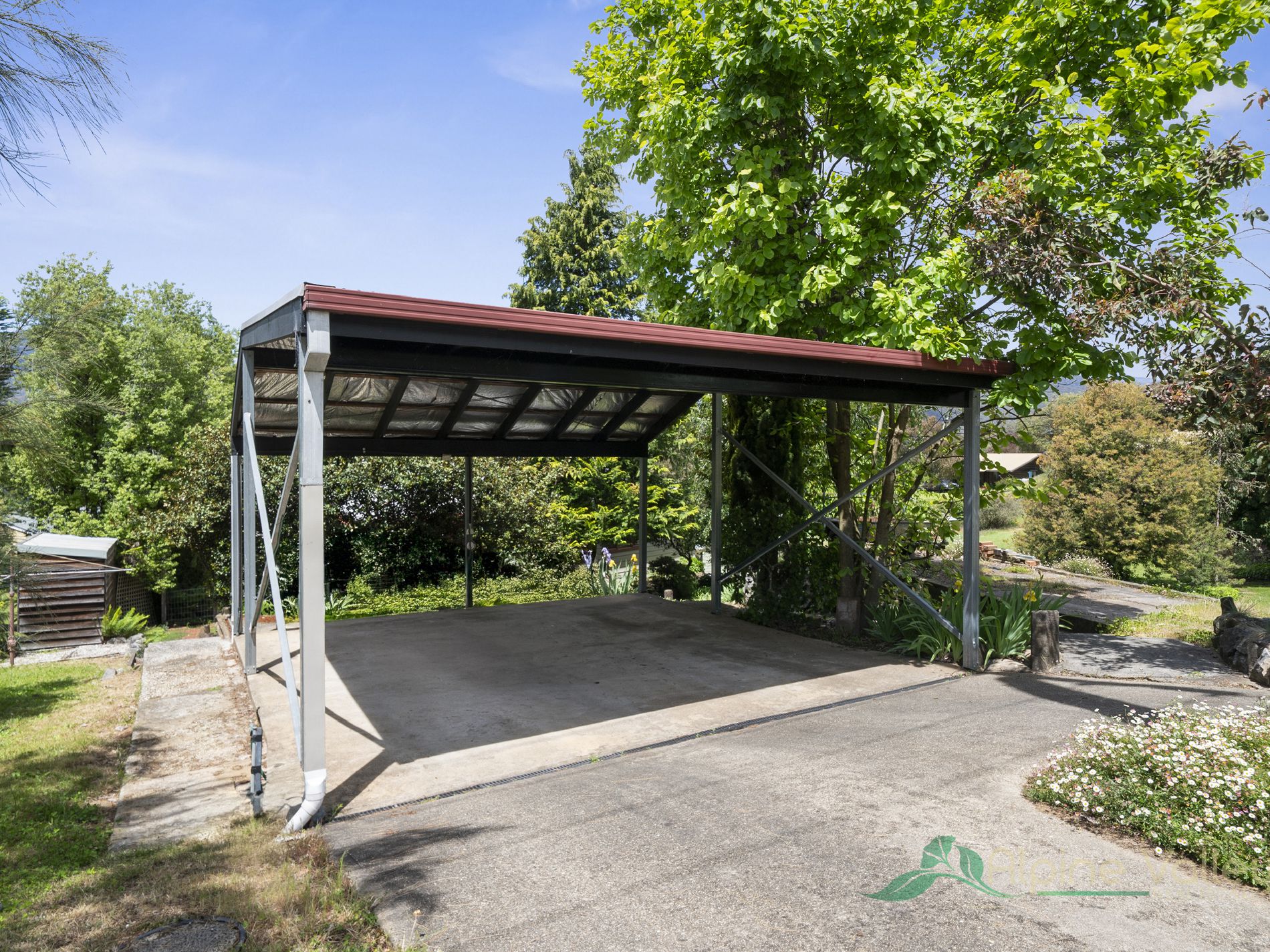 4 Reid Court, Tawonga South