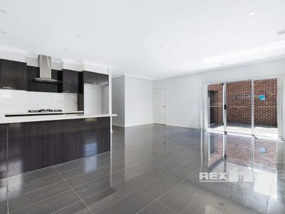 8 Pistachio Close, Hampton Park