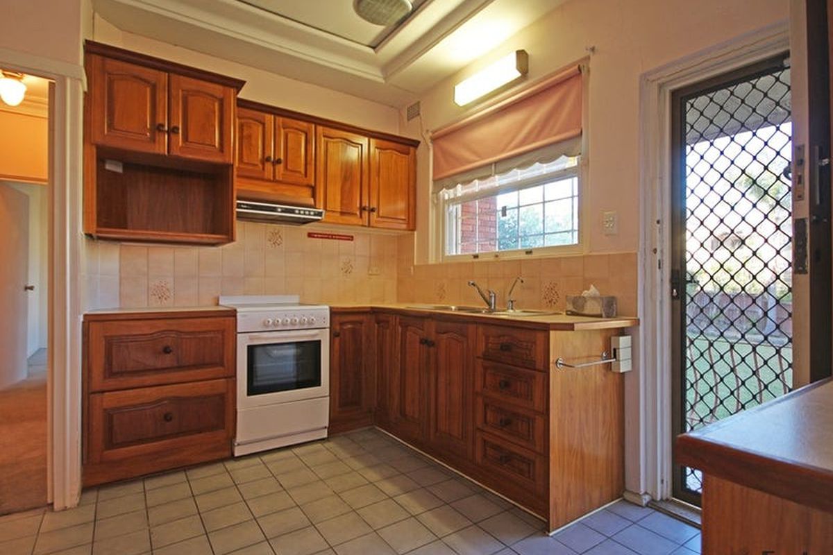 12 Chalmers Road, Strathfield