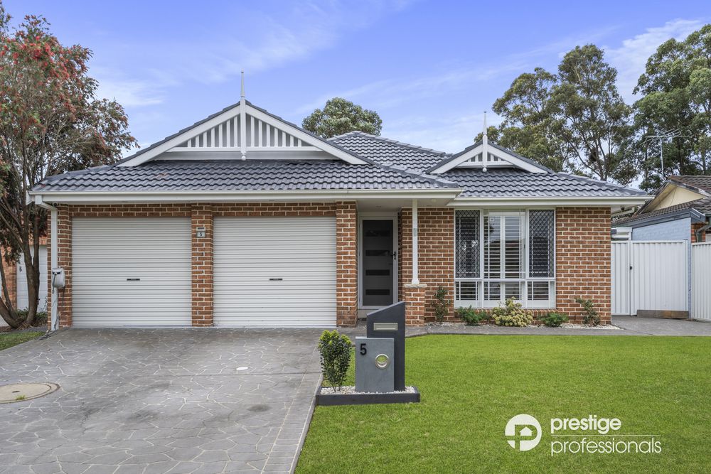 5 Wollemi Court, Wattle Grove