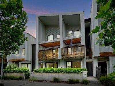 98 Squadron Drive, Hobsonville