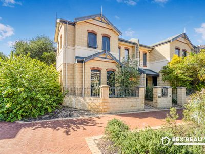 260 Lakeside Drive, Joondalup