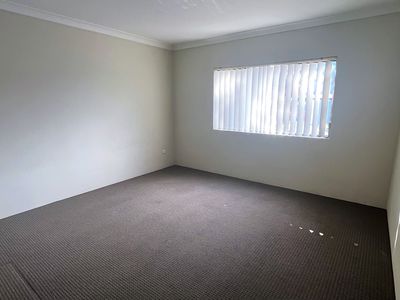 10/33 Queens Road, Westmead