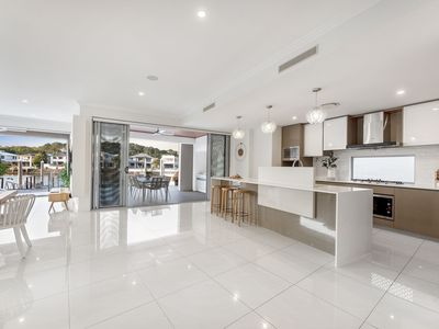 29 Cova Boulevard, Hope Island