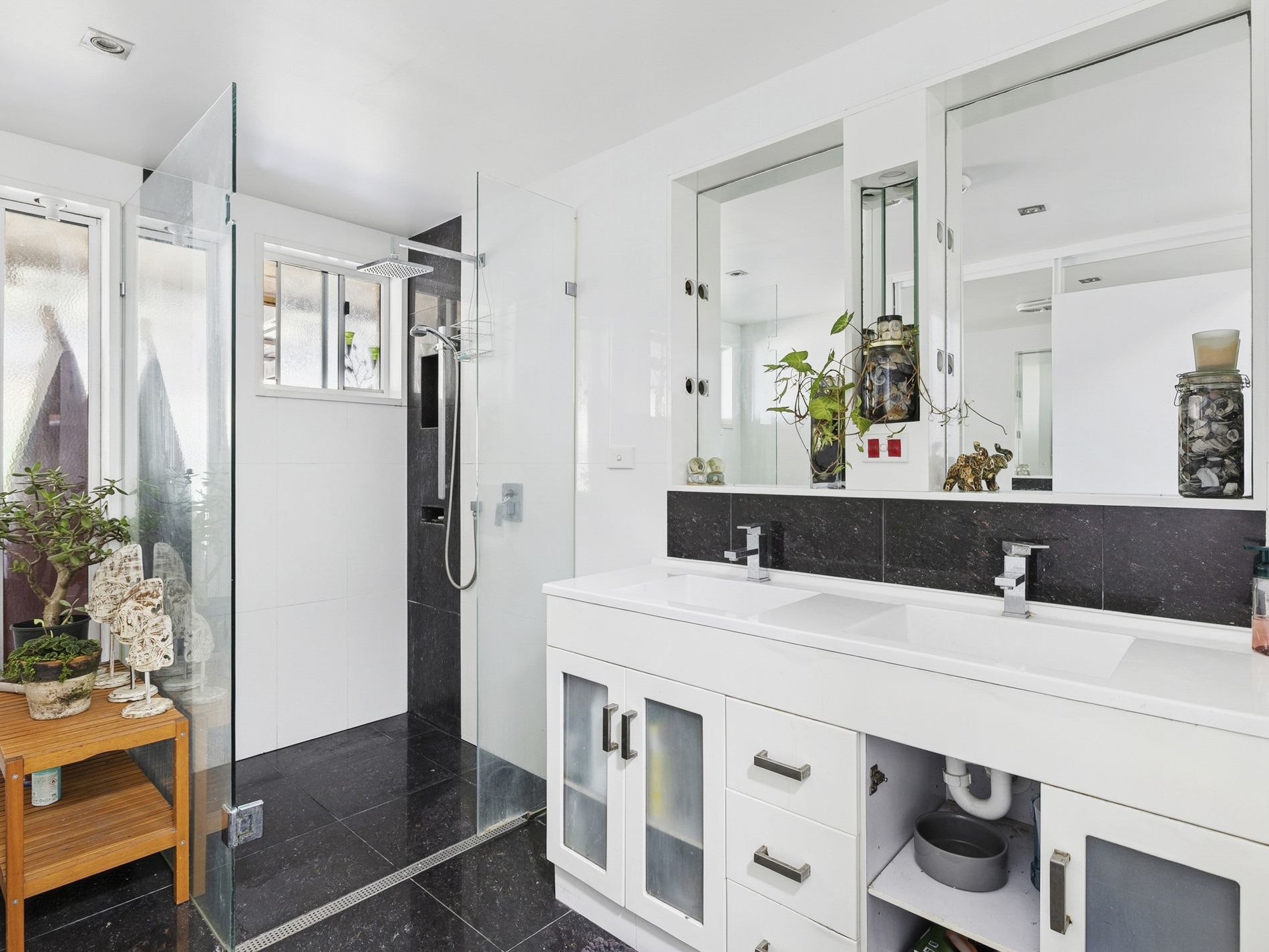 79 Jacaranda Avenue, Tweed Heads West