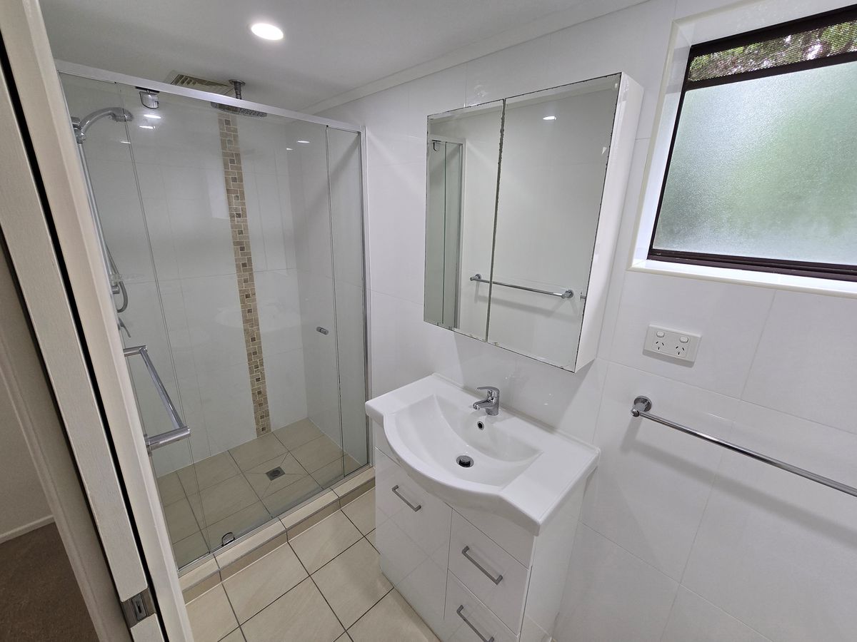 3 / 4 Sheehan Street, Milton