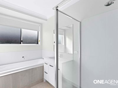 16 Grassbird Circuit, Wondunna