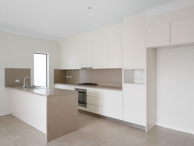 4 / 143 Greenacre Road, Greenacre