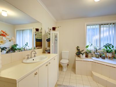 39 Tooma Drive, Riverglades