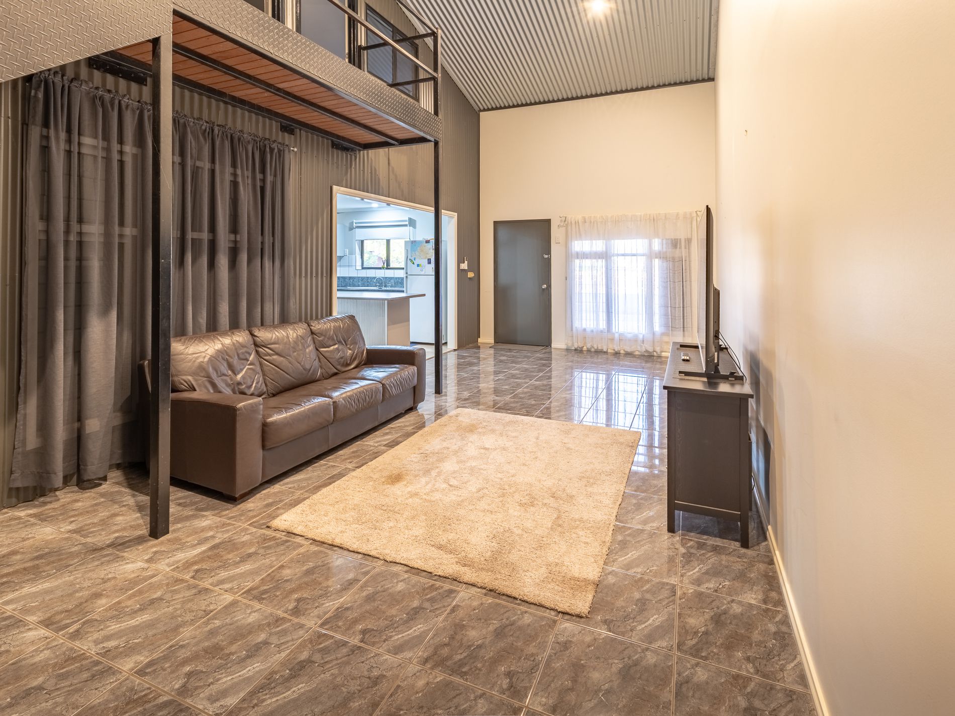 10 Salacca Loop, Kununurra