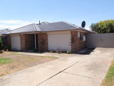 54 Opie Road, Deer Park