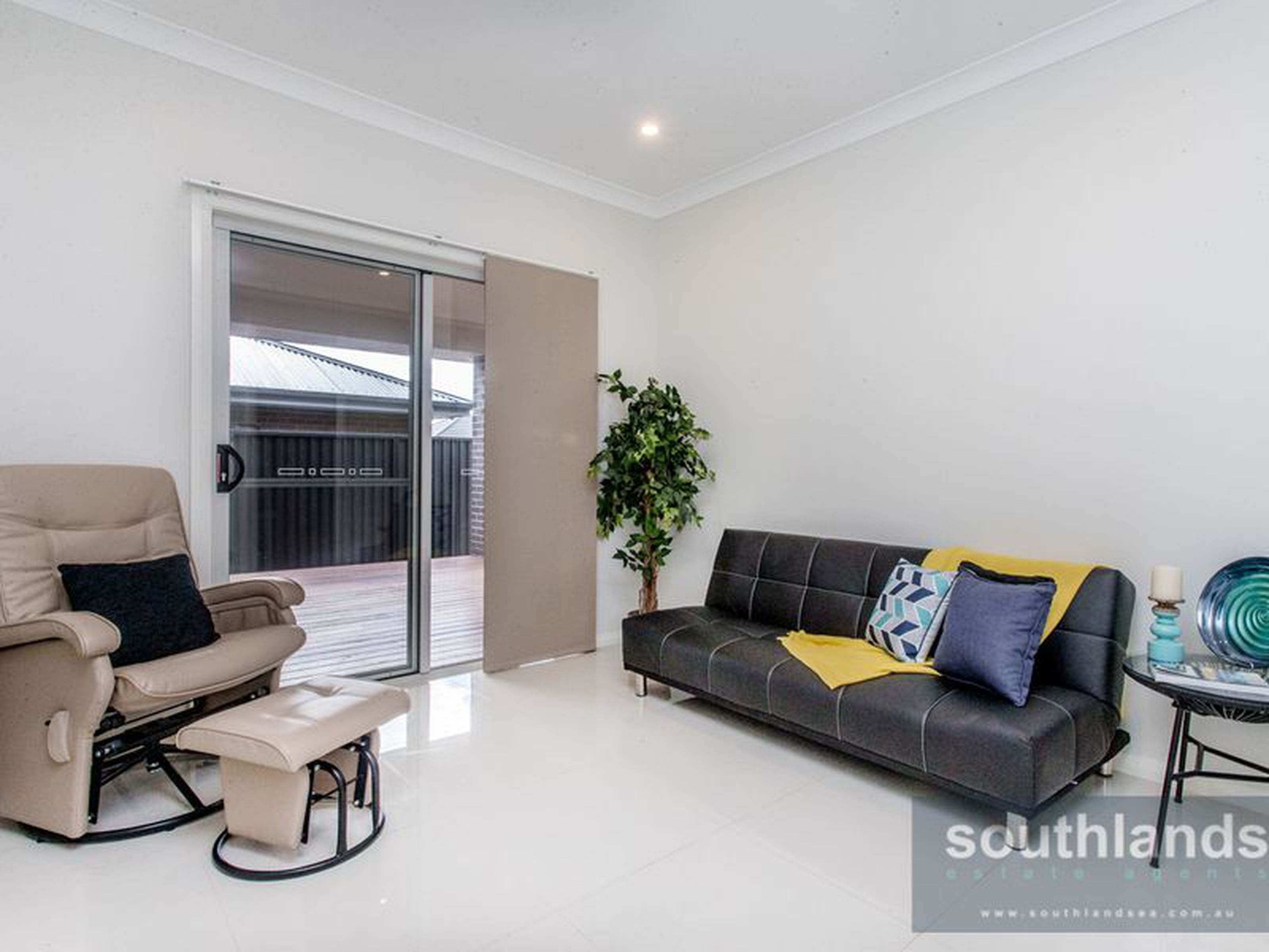 14 Watercress Street, CLAREMONT MEADOWS