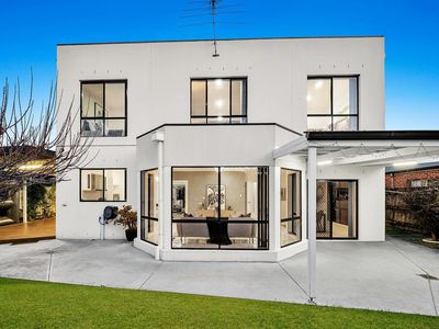 39 Kippenross Drive, Narre Warren South