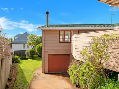 8 Princess Maria Place, Massey