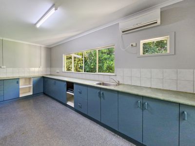 1 Tolga Road , Atherton