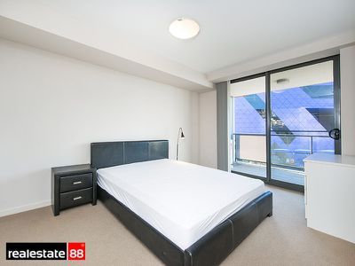 18 / 69 Milligan Street, Perth