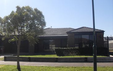18 Fernisky Court, Cranbourne