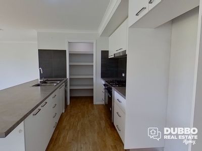 44 Holmwood Drive, Dubbo