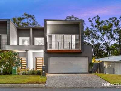 62 Crest Ridge Parade, Brookwater