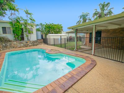 13 BAYVIEW DRIVE, Lammermoor