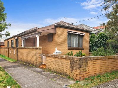 33 St Helena Parade, Eastlakes