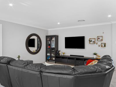 148 Santa Monica Drive, Augustine Heights
